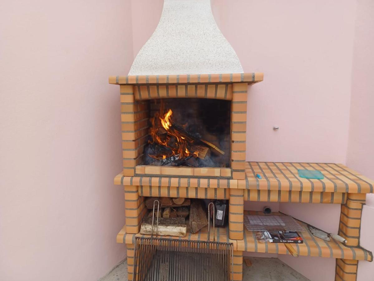 Casa Da Ribeira - Mosteiros Holiday home